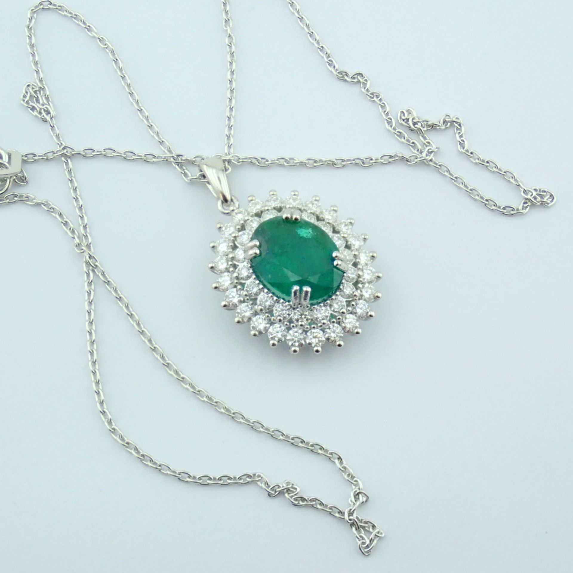 Certificated 14K White Gold Diamond & Emerald Necklace - Image 3 of 11