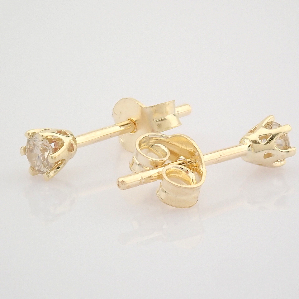 Certificated 14K Yellow Gold Diamond Solitaire Earring - Image 6 of 7