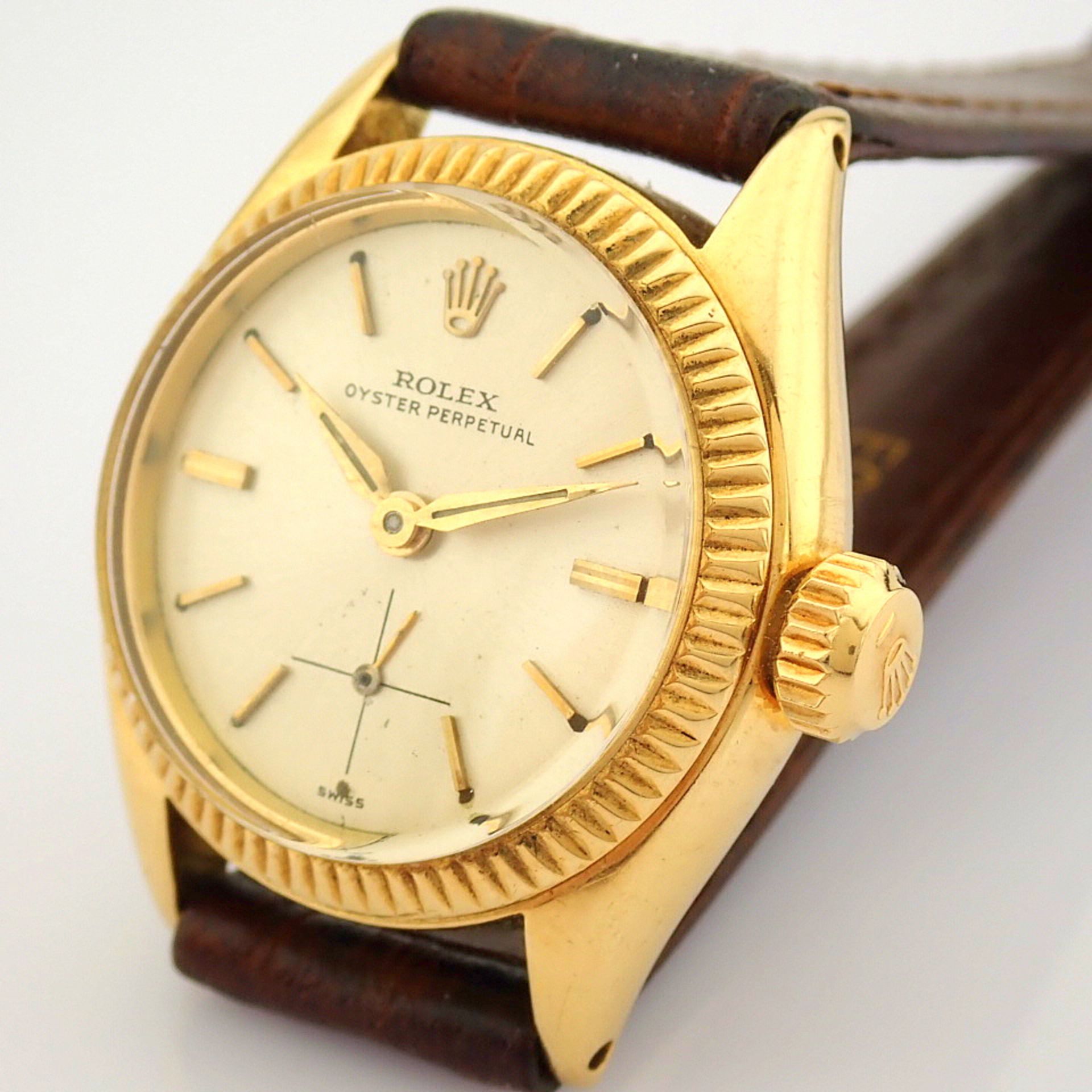 Rolex / Oyster Perpetual - Lady's Yellow gold Wrist Watch - Image 3 of 10