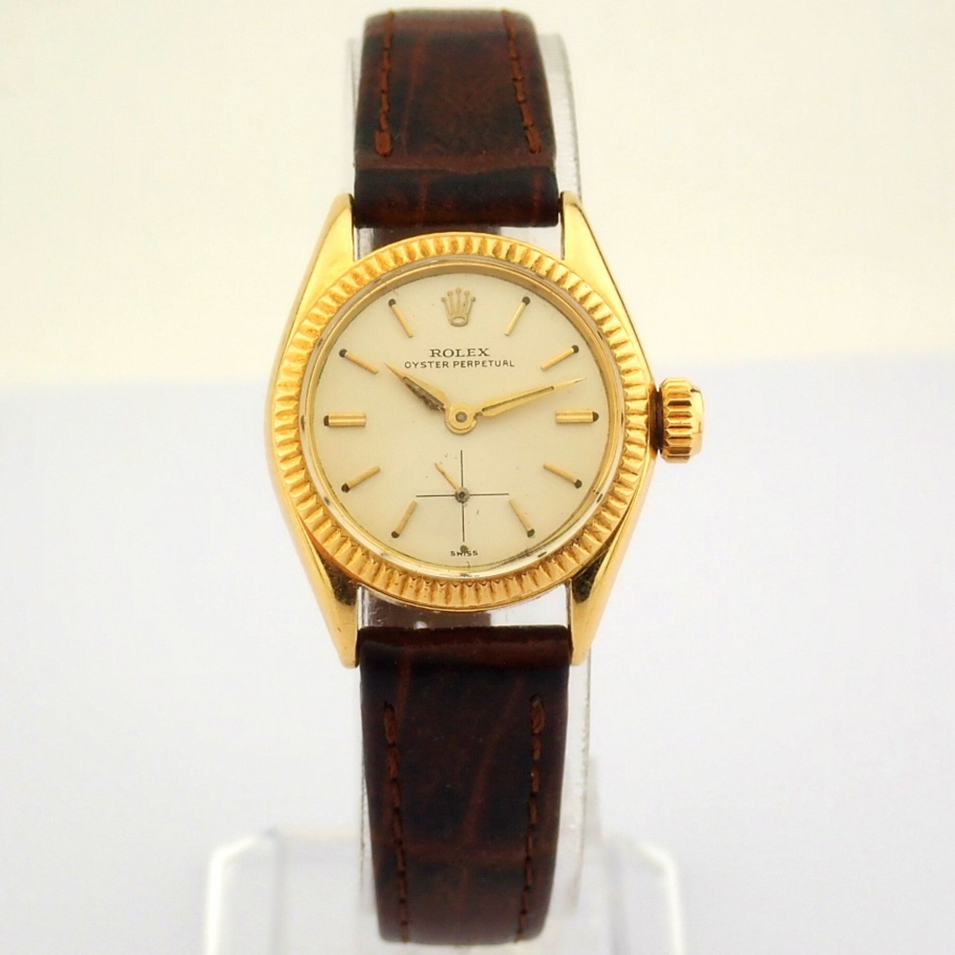 Rolex / Oyster Perpetual - Lady's Yellow gold Wrist Watch - Image 5 of 10