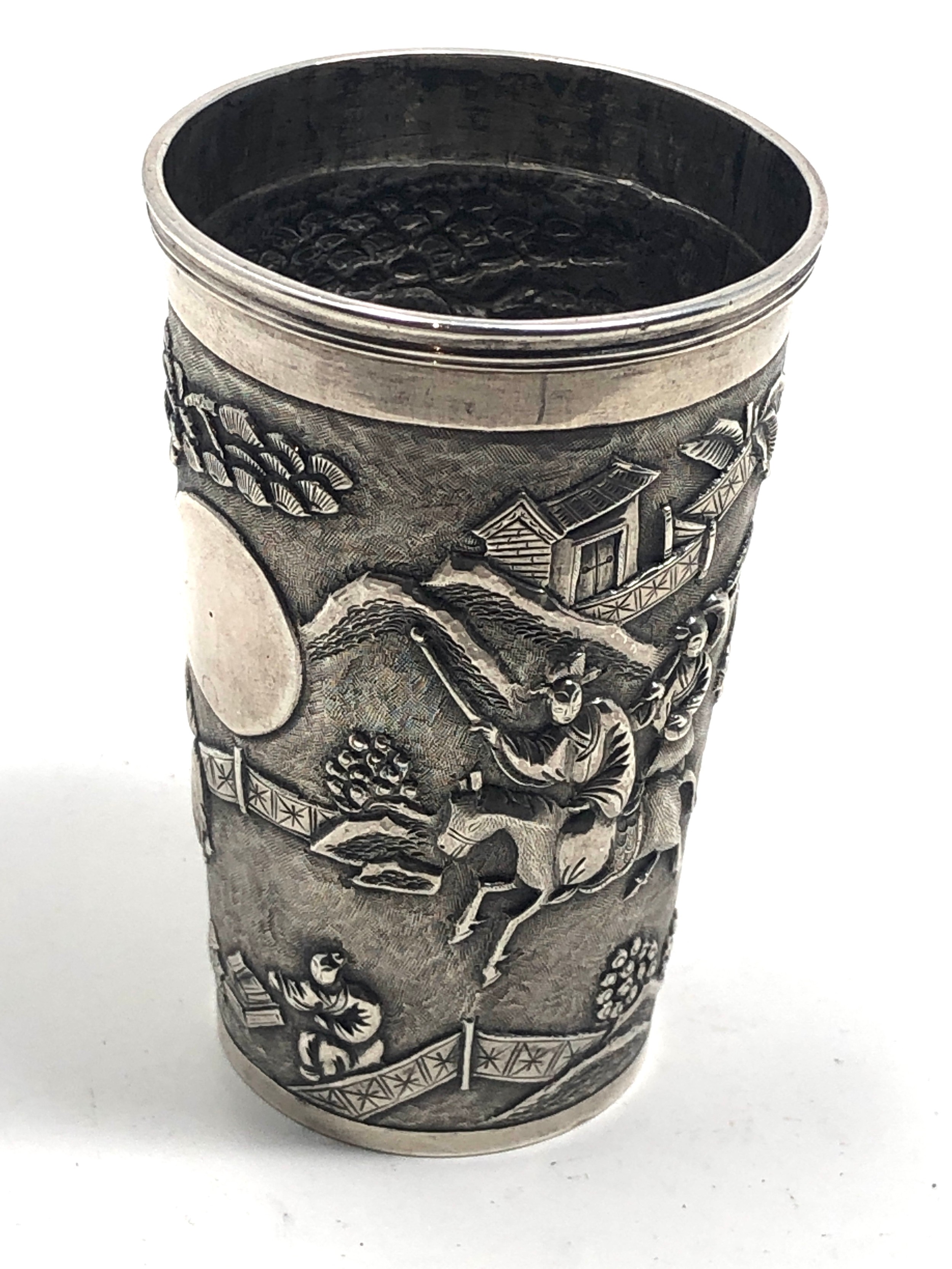 Fine antique chinese silver beaker measures approx height 9cm - Image 2 of 6