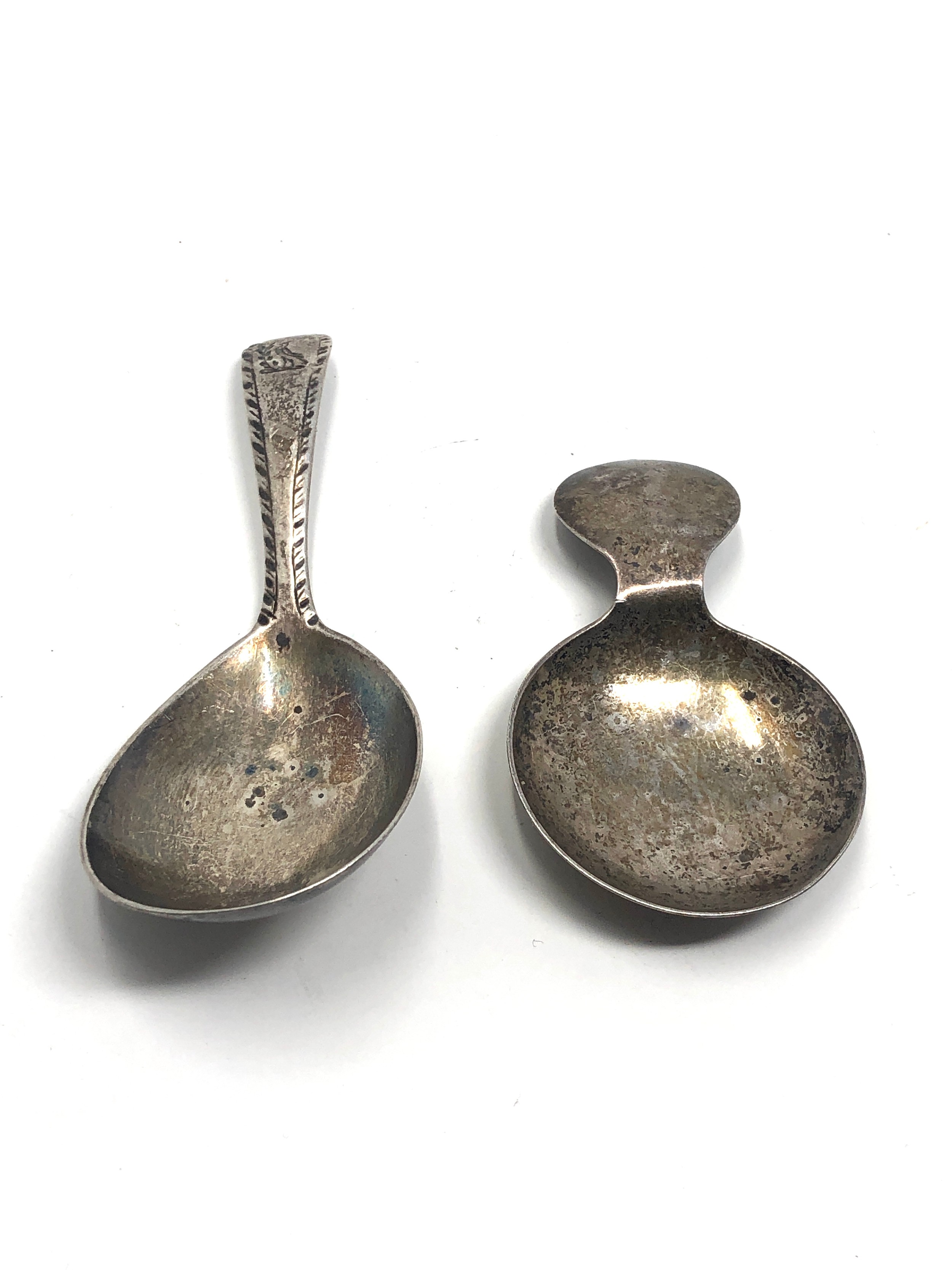 2 antique silver tea caddy spoons - Image 2 of 3