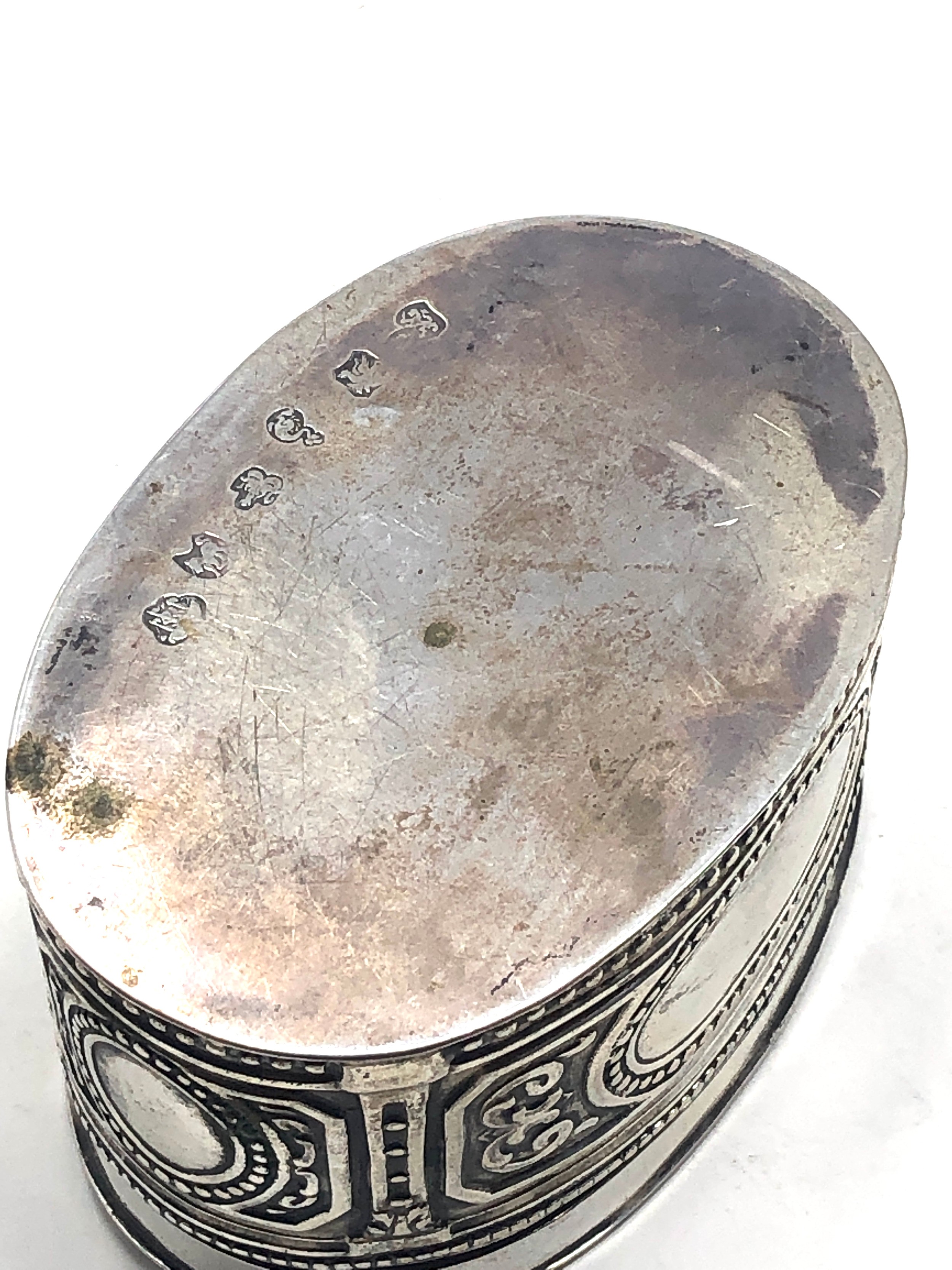 Large continental silver snuff box measures approx 9cm by 6cm height 5cm - Image 5 of 6