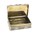 Fine Victorian silver snuff box Birmingham silver hallmarks makers E S measures approx 9.2cm by