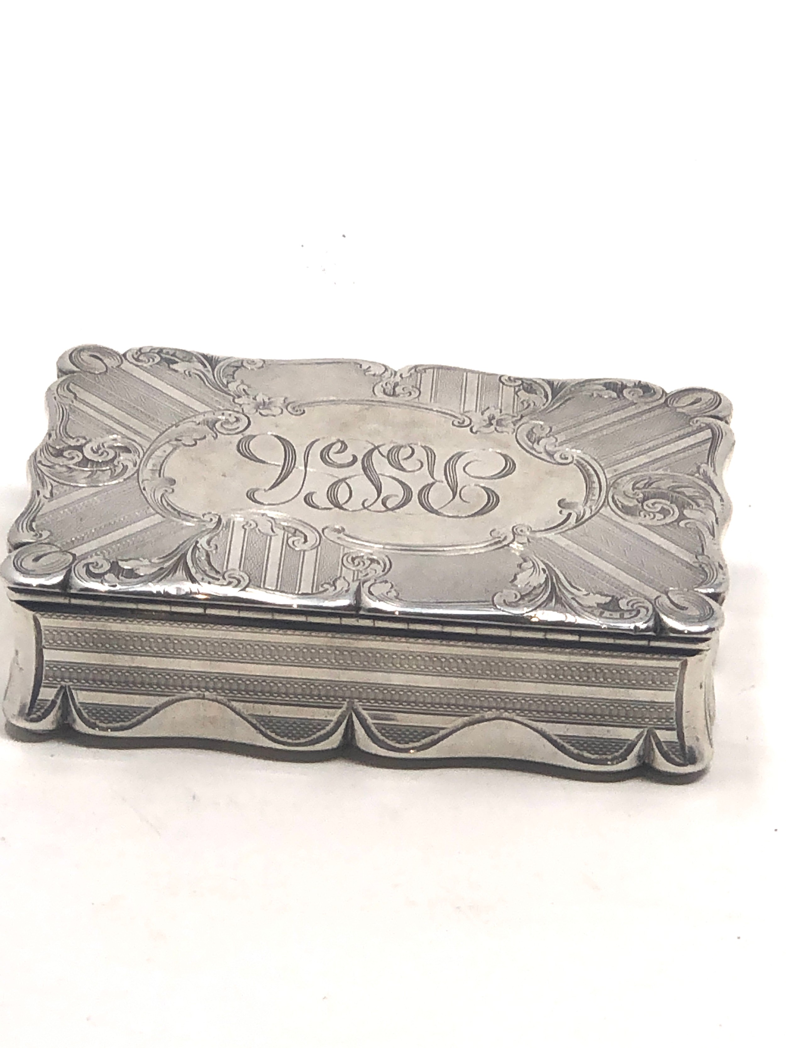 Fine Victorian silver snuff box Birmingham silver hallmarks makers E S measures approx 9.2cm by - Image 6 of 7