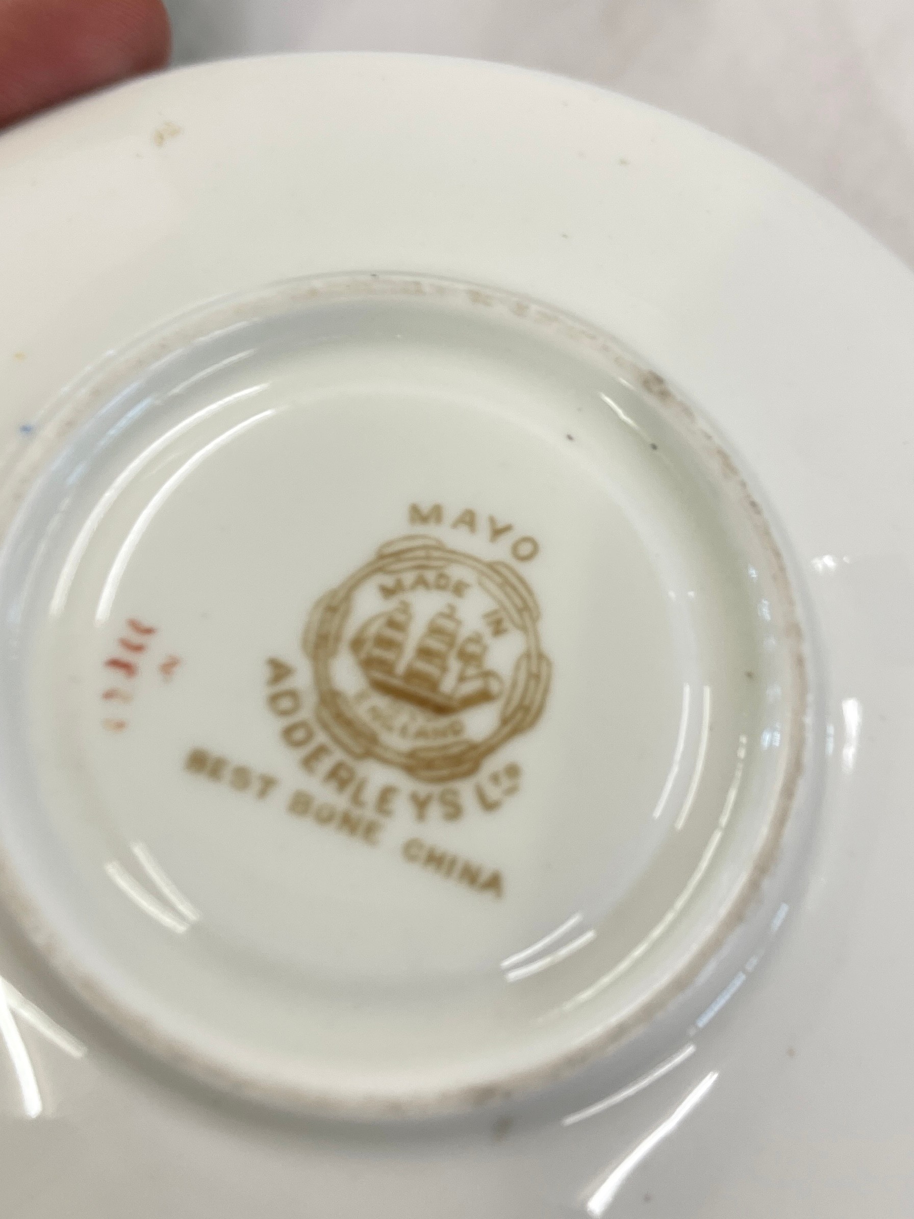 Selection of antique and later cups, saucers etc to include Chinese pieces - Image 7 of 9