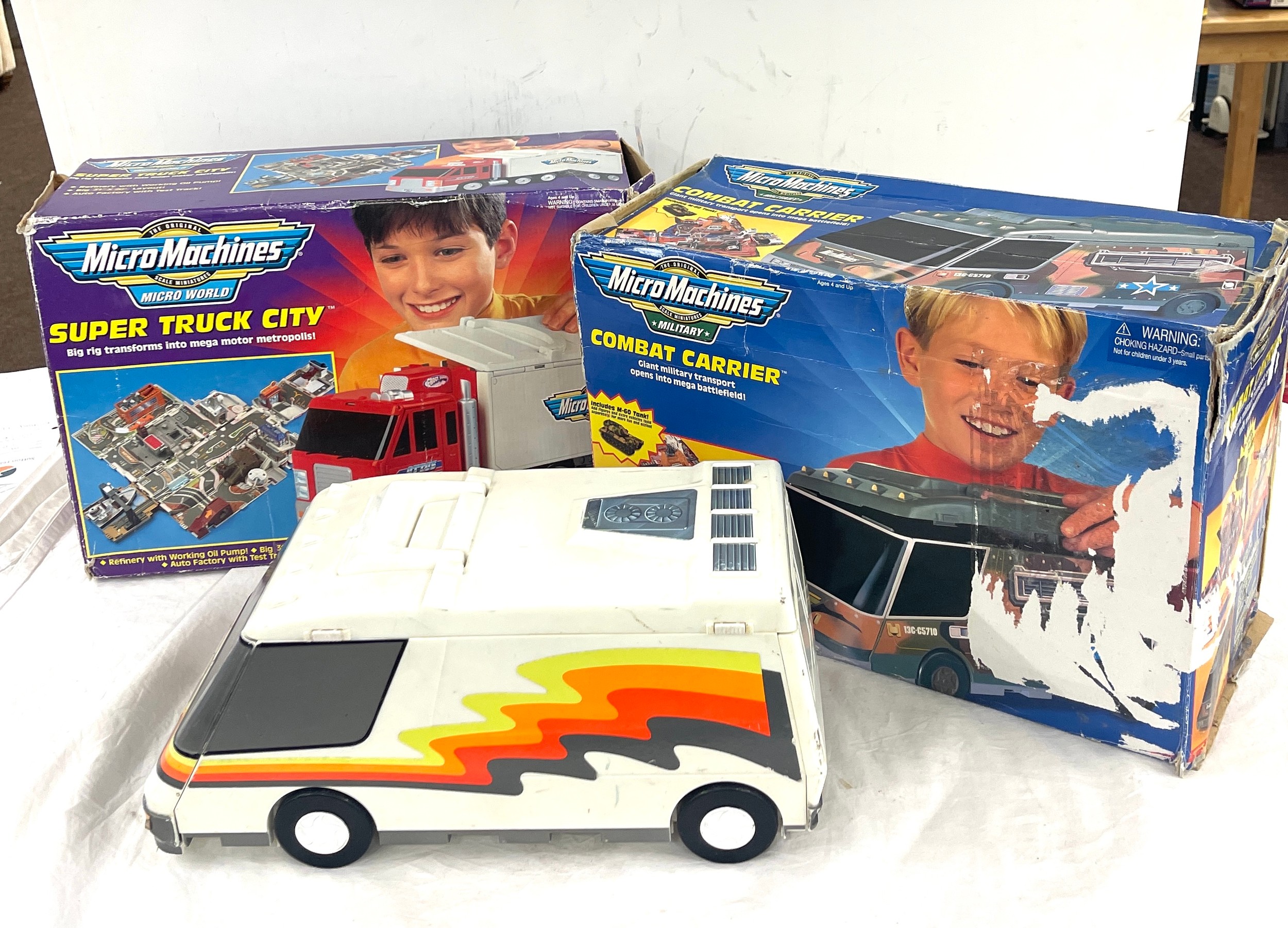 3 Micro machines, (2 in original boxes) , Super truck city, combat carrier, micro machines car - Bild 3 aus 3