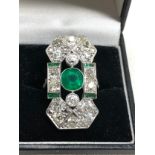 Fine Art Deco platinum diamond & emerald ring, set with a stunning array of sparkling white old &