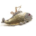 Fine Antique gold & diamond fish brooch with ruby eye measures approx 4.1cm wide weight 15.2g