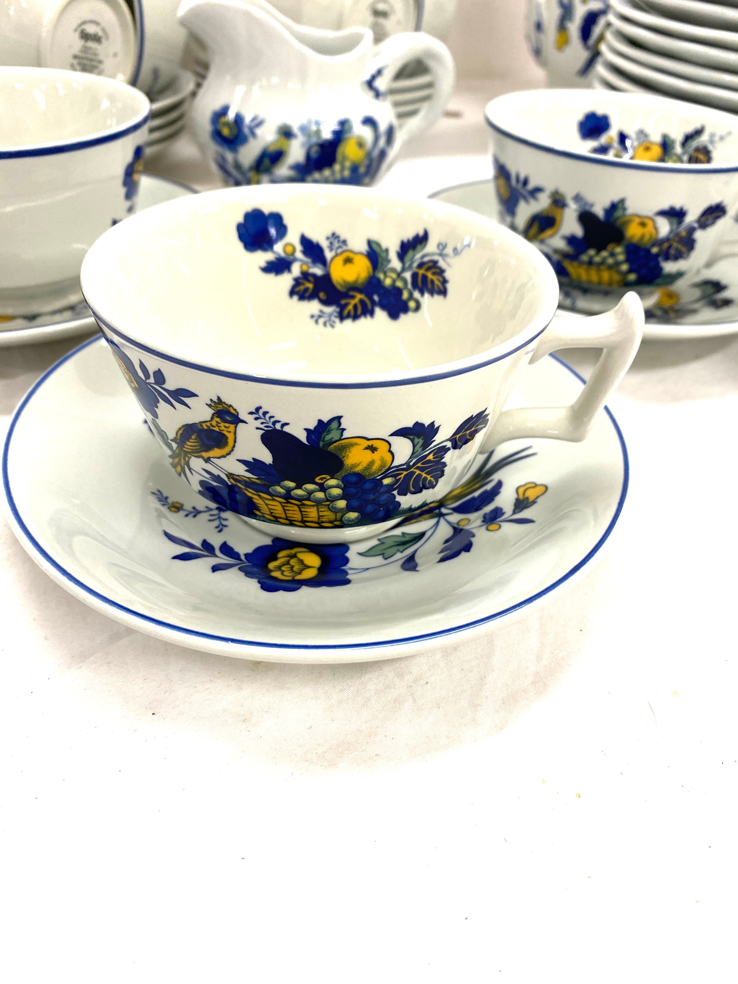 Spode Blue Bird s3274 c1838 - 16 cups 31 saucers coffee pot 7 side plates, 1 sandwich plate - Image 3 of 7