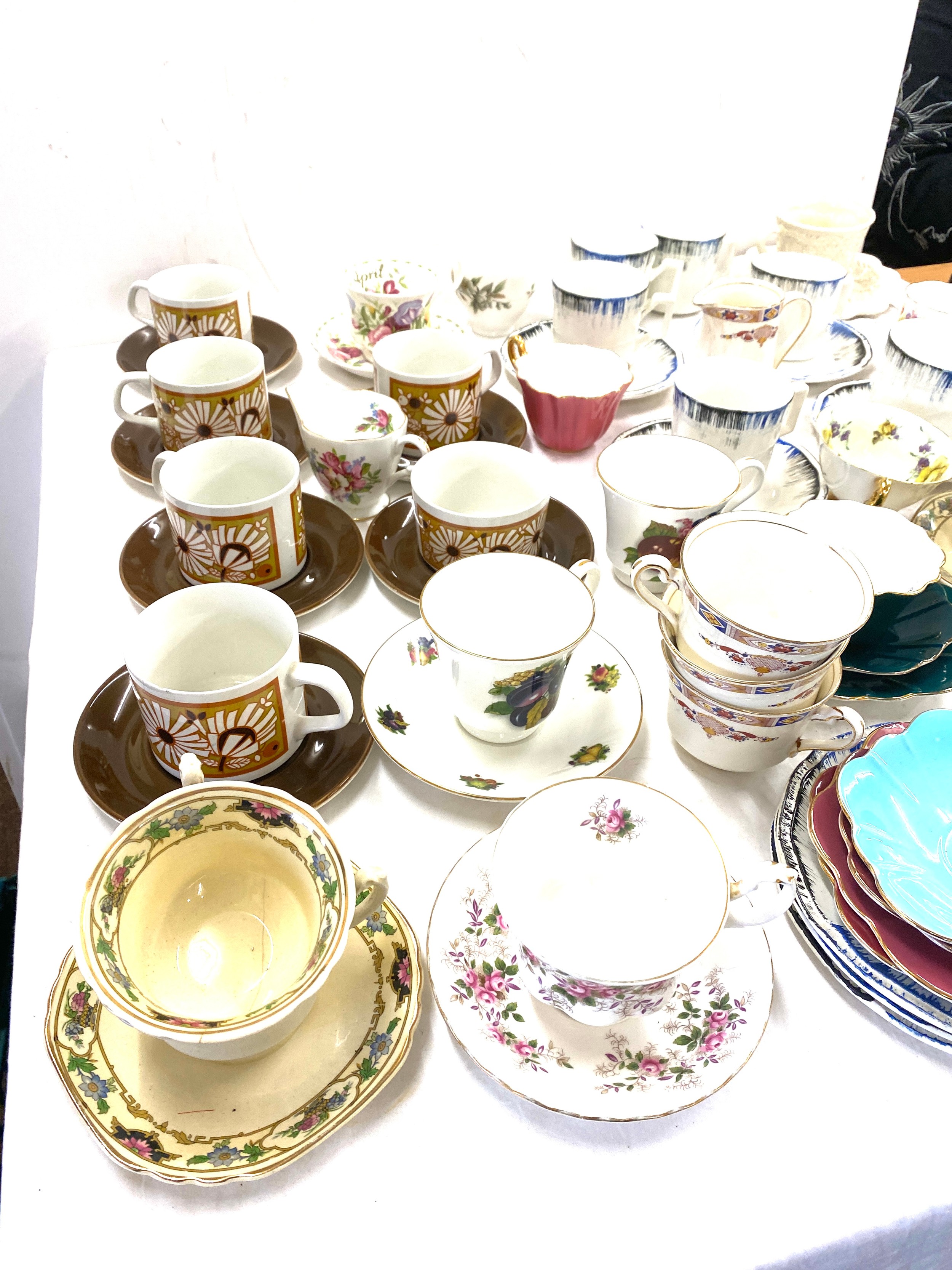 Large selection of assorted cups and saucers some named - Image 3 of 3