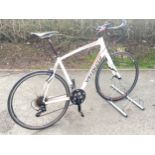 Roubaix elite sl4 specialised carbon fiber racing bike, working order breaks working