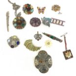 Selection of vintage brooches to include Scottish pieces