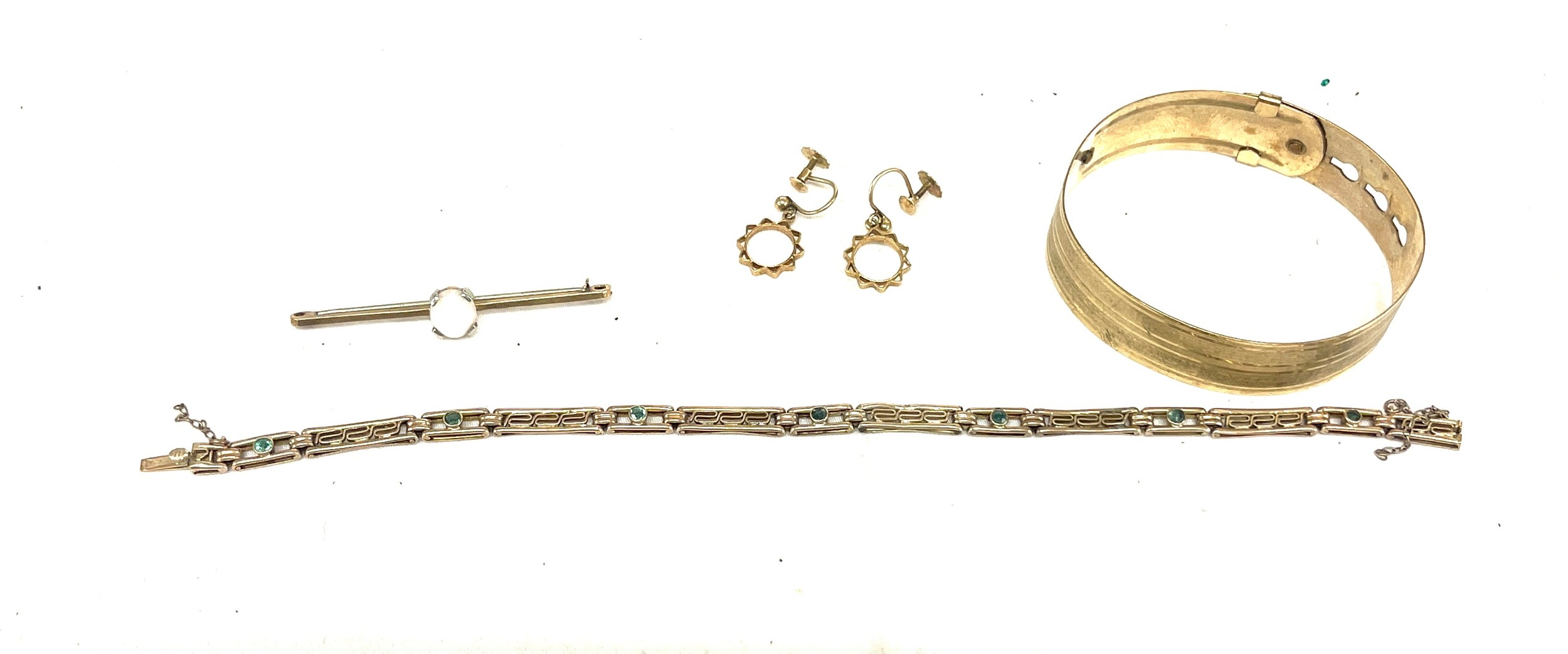 Selection 9ct jewellery to include opal bar brooch, 9ct gold front and back bangle, overall weight