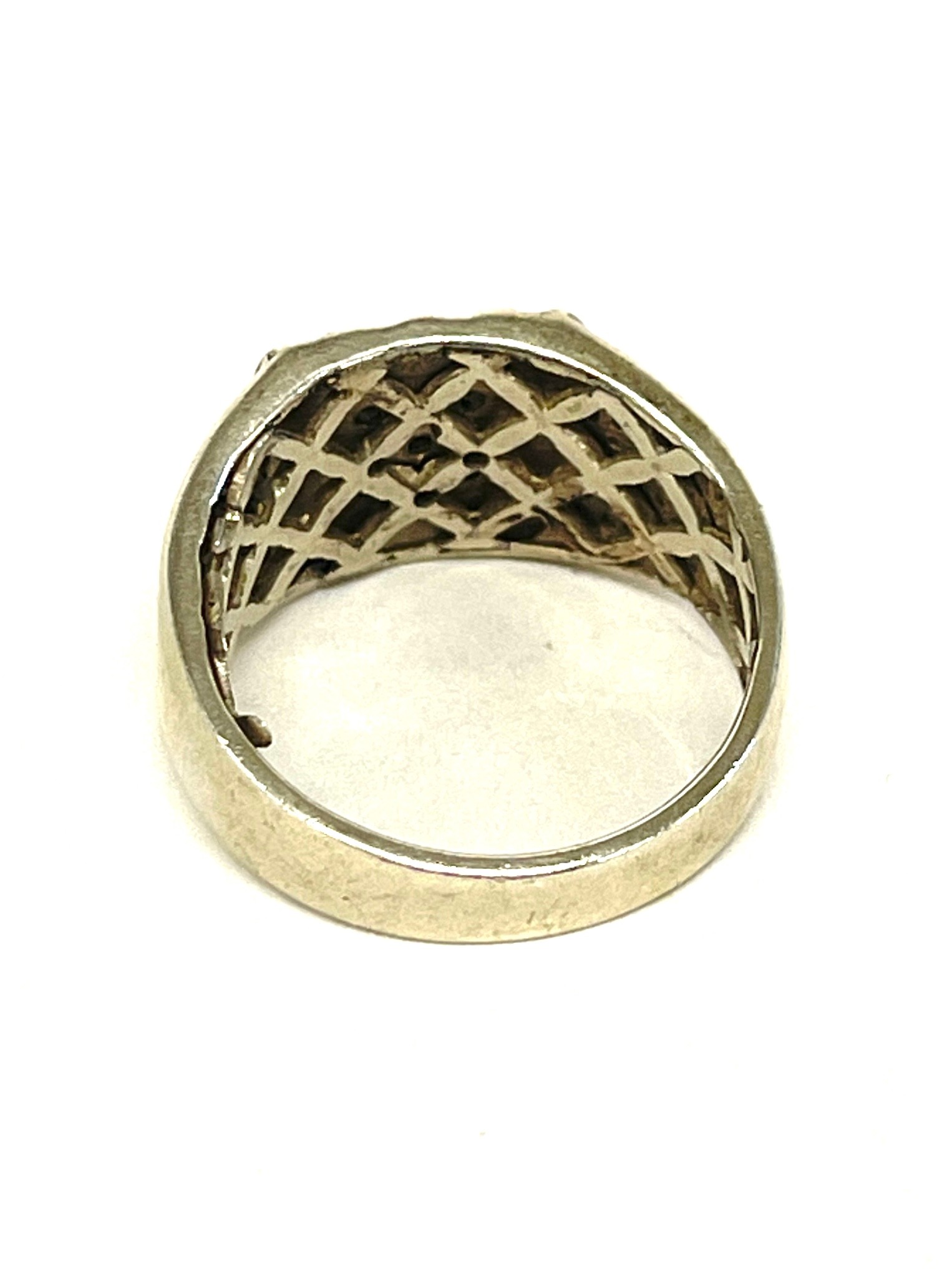 Gents large Silver hallmarked stone ring - Image 3 of 4