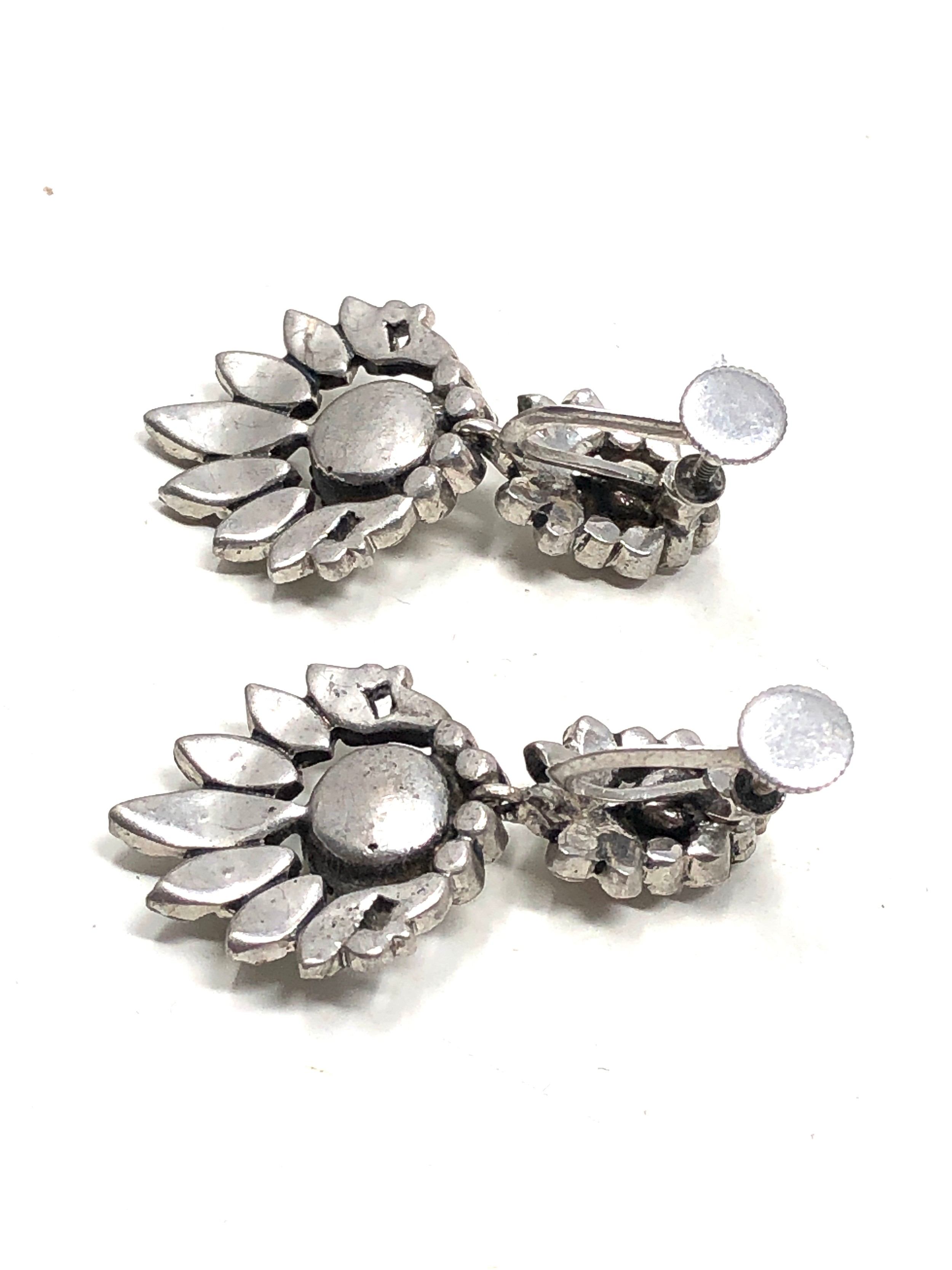Antique silver foiled paste cluster earrings measure approx 3.4cm drop - Image 3 of 3
