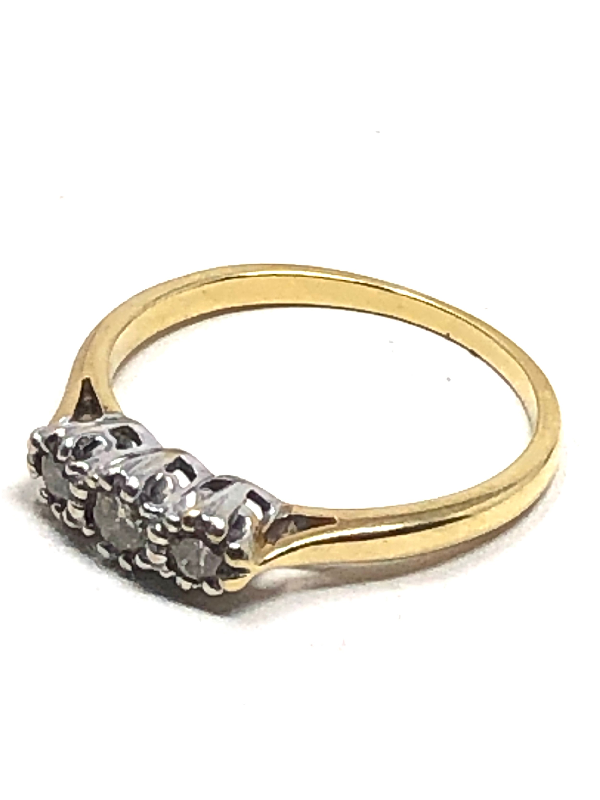 18ct gold diamond ring (2.3g) - Image 2 of 3