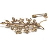 Victorian 15ct gold seed pearl floral brooch (6.1g)