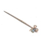 Antique 15ct gold opal & rose diamond stick pin measures approx 6cm long