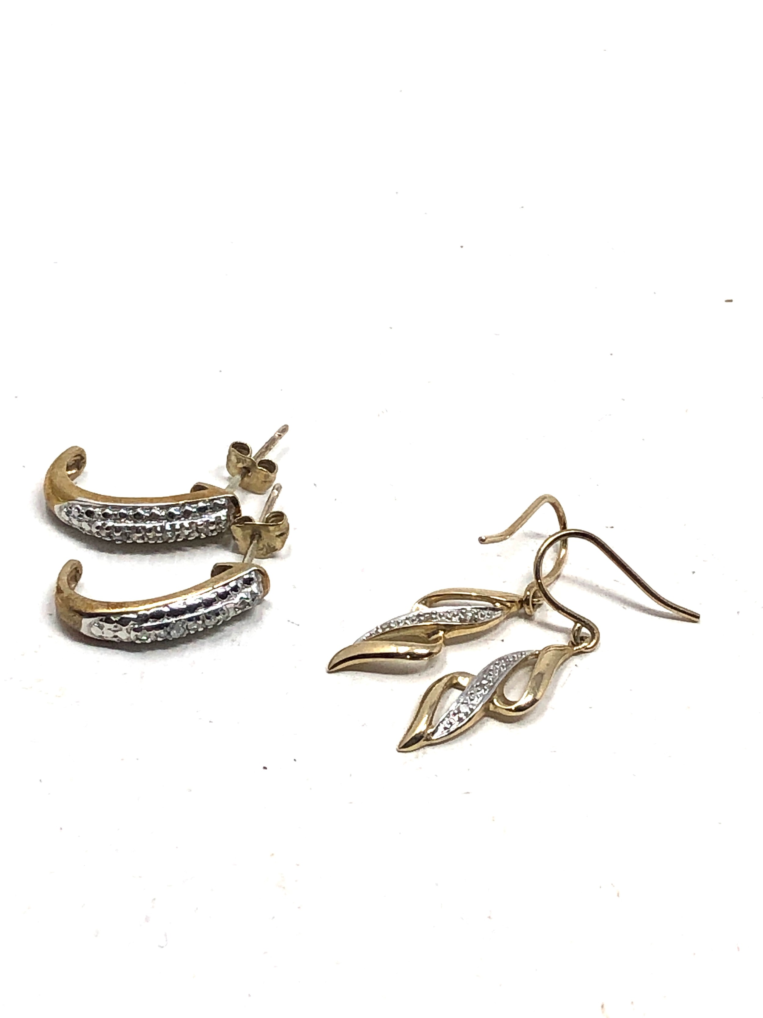 2 x 9ct gold vintage diamond drop earrings (3.2g) - Image 3 of 3