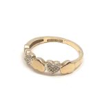 9ct gold diamond heart design ring (1.7g)