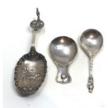 3 antique silver spoons inc 2 tea caddy spoons & embossed continental silver spoon