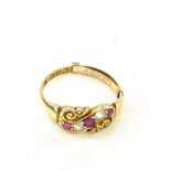 18ct gold, diamond, rugby ladies dress ring, approximate weight 3.3g, ring size P