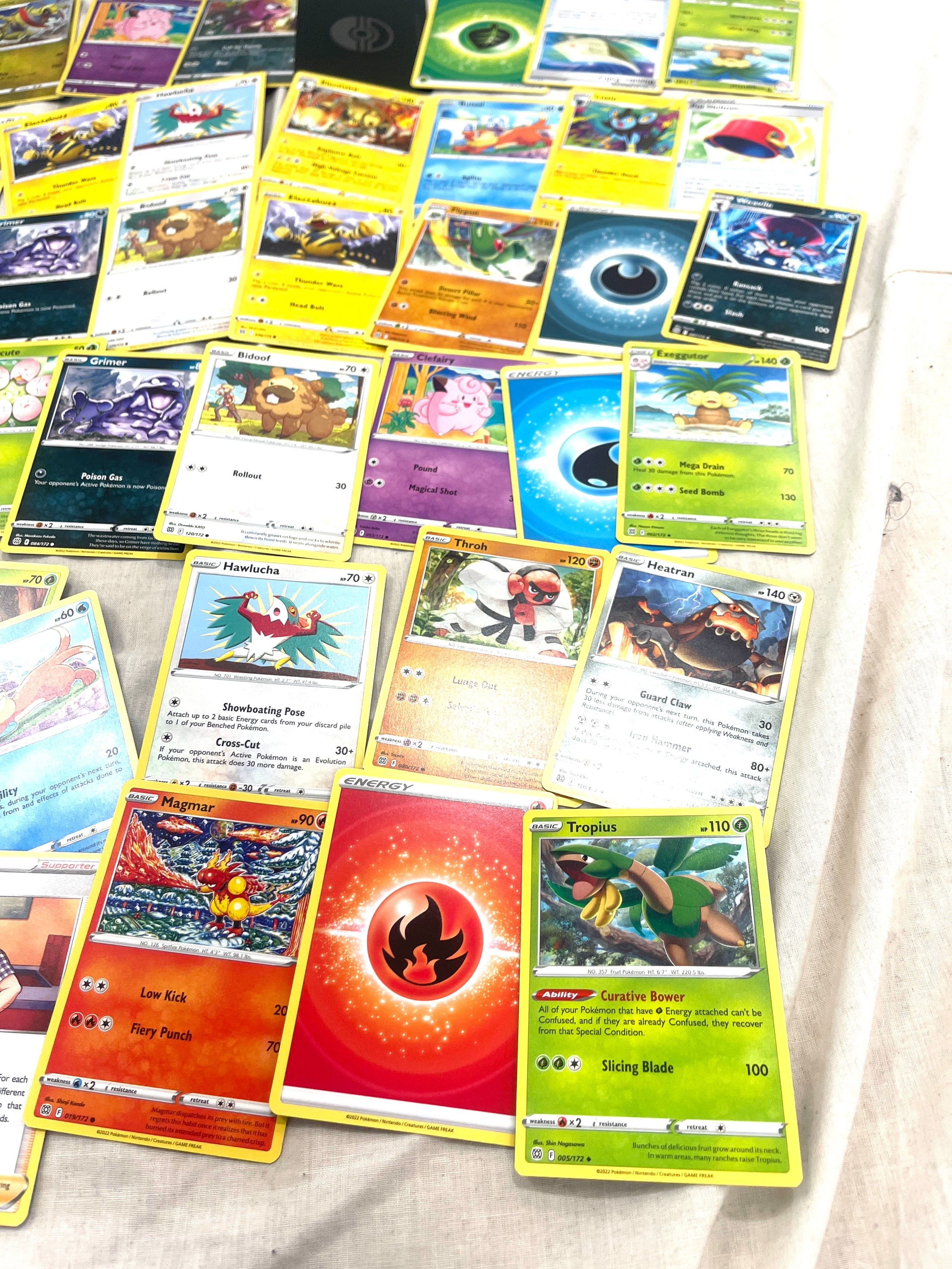 Selection of Pokemon collectors cards, Rev Halo, approximately 90 - Image 3 of 10