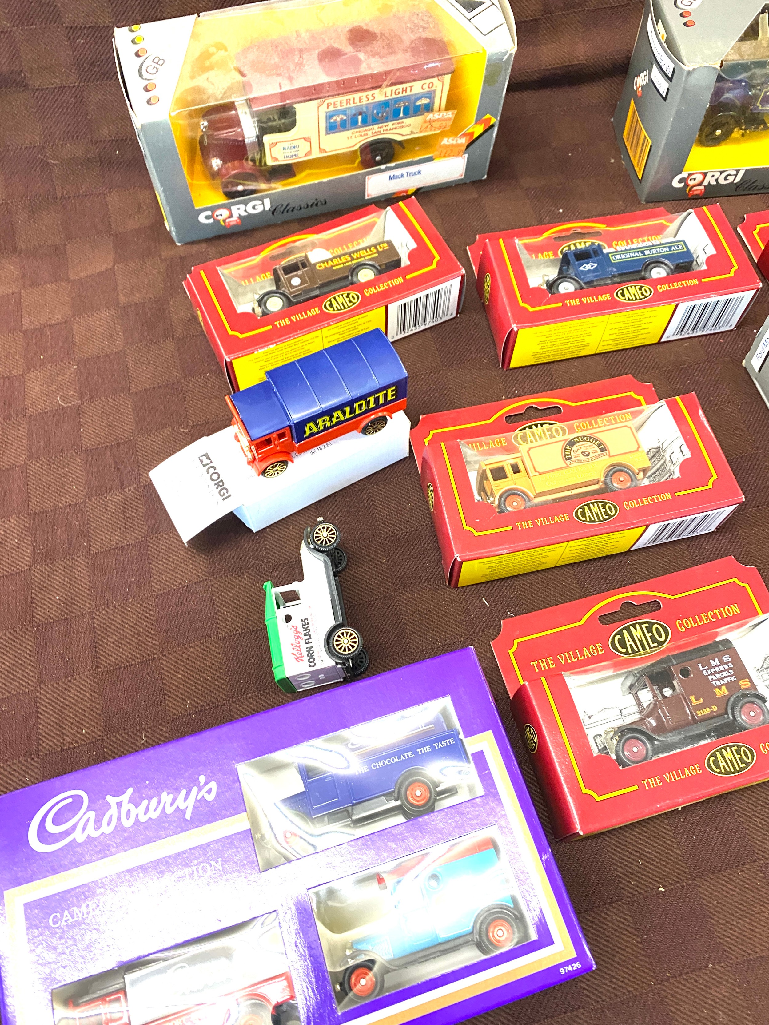 Selection of Boxed Corgi diecast cars - Image 3 of 3