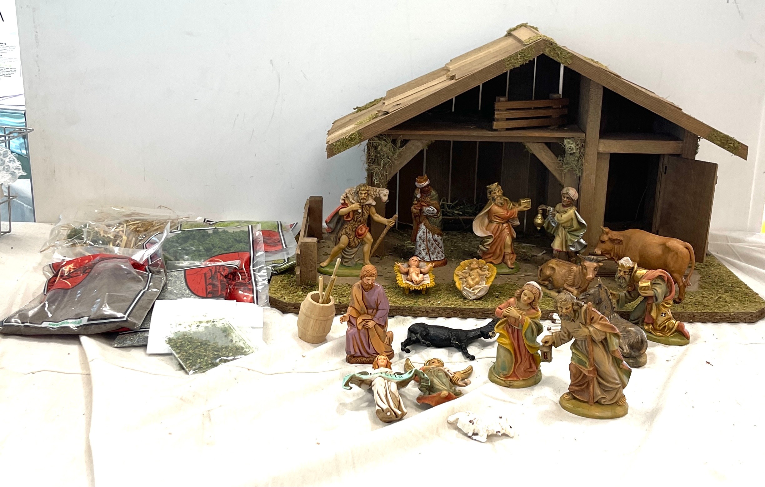 Handmade stable / manger with biblical figures, nativity scene figures by maker Landi Italy ,