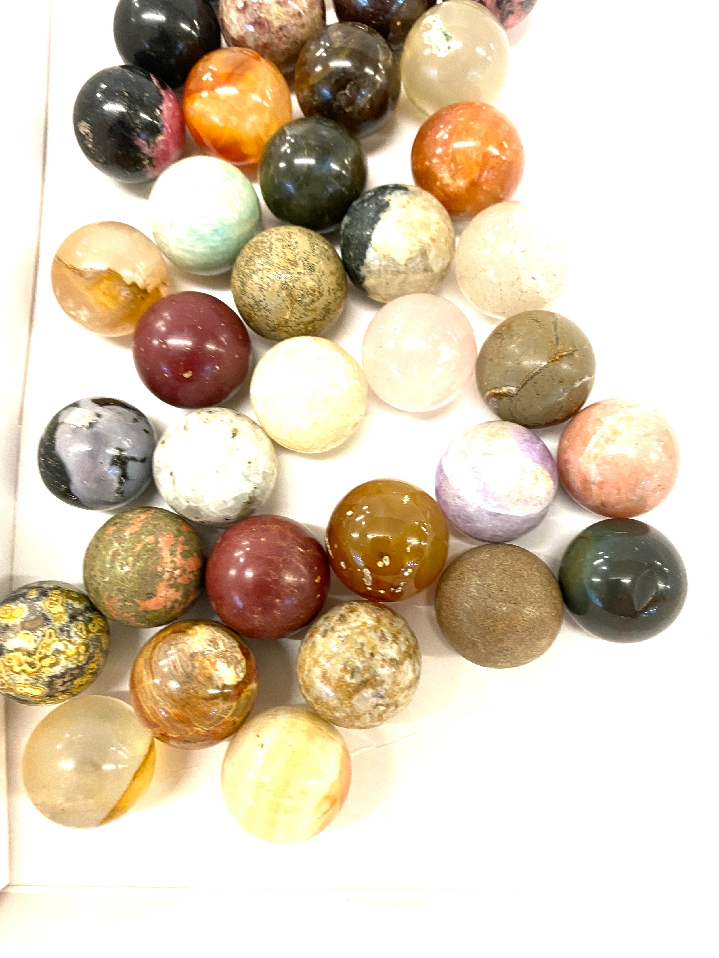 Large selection of assorted marbles - Image 3 of 3