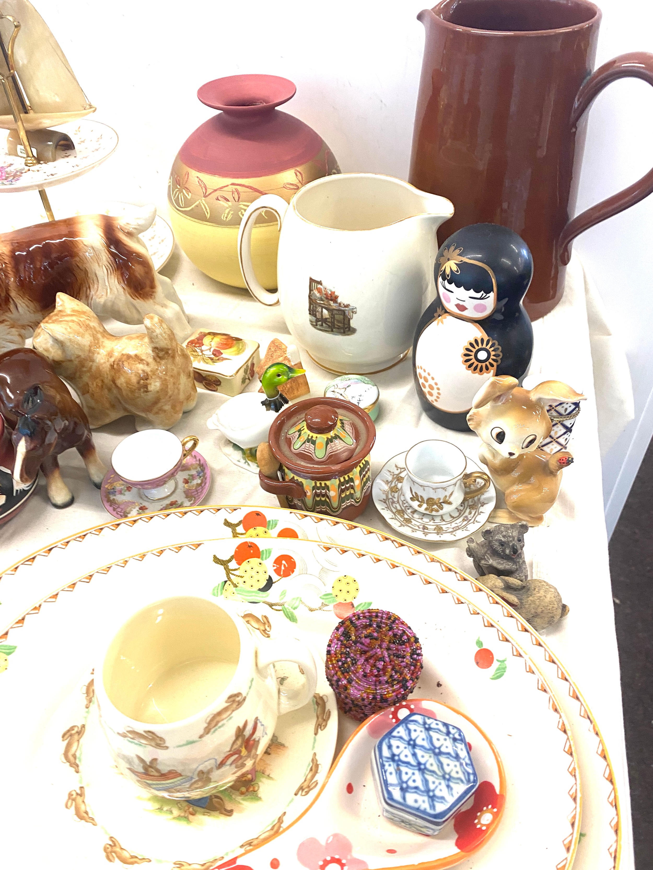 Large selection of miscellaneous includes Beatrix Potter, jugs, pottery etc - Bild 5 aus 5