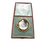 Fine victorian cameo brooch in original fitted box yellow metal framed measures approx 6cm by 5.