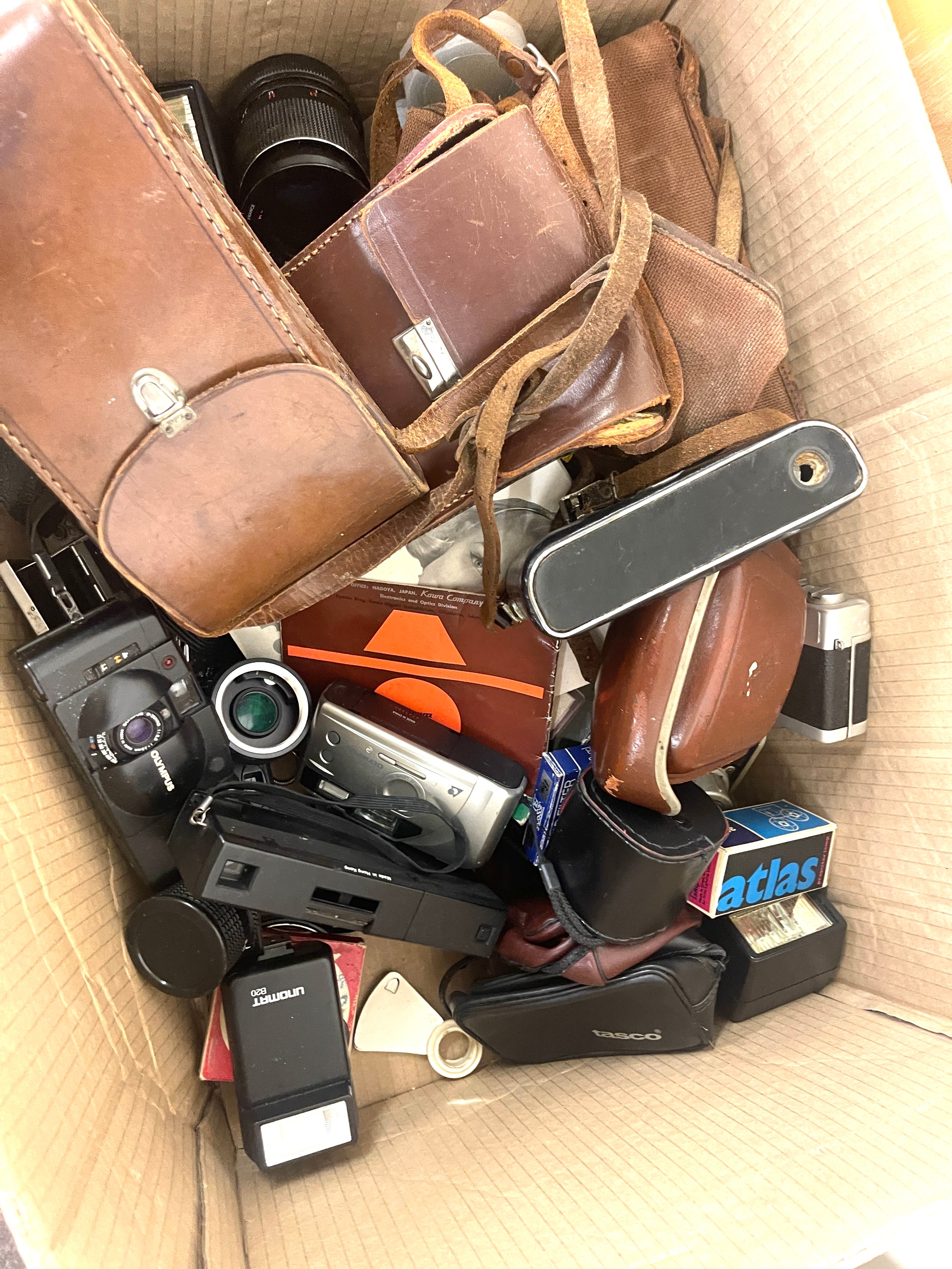 Large selection of cameras and equipment, all untested - Image 5 of 5