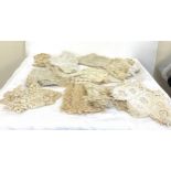 Selection antique lace pieces to include collars, handmade crochet etc