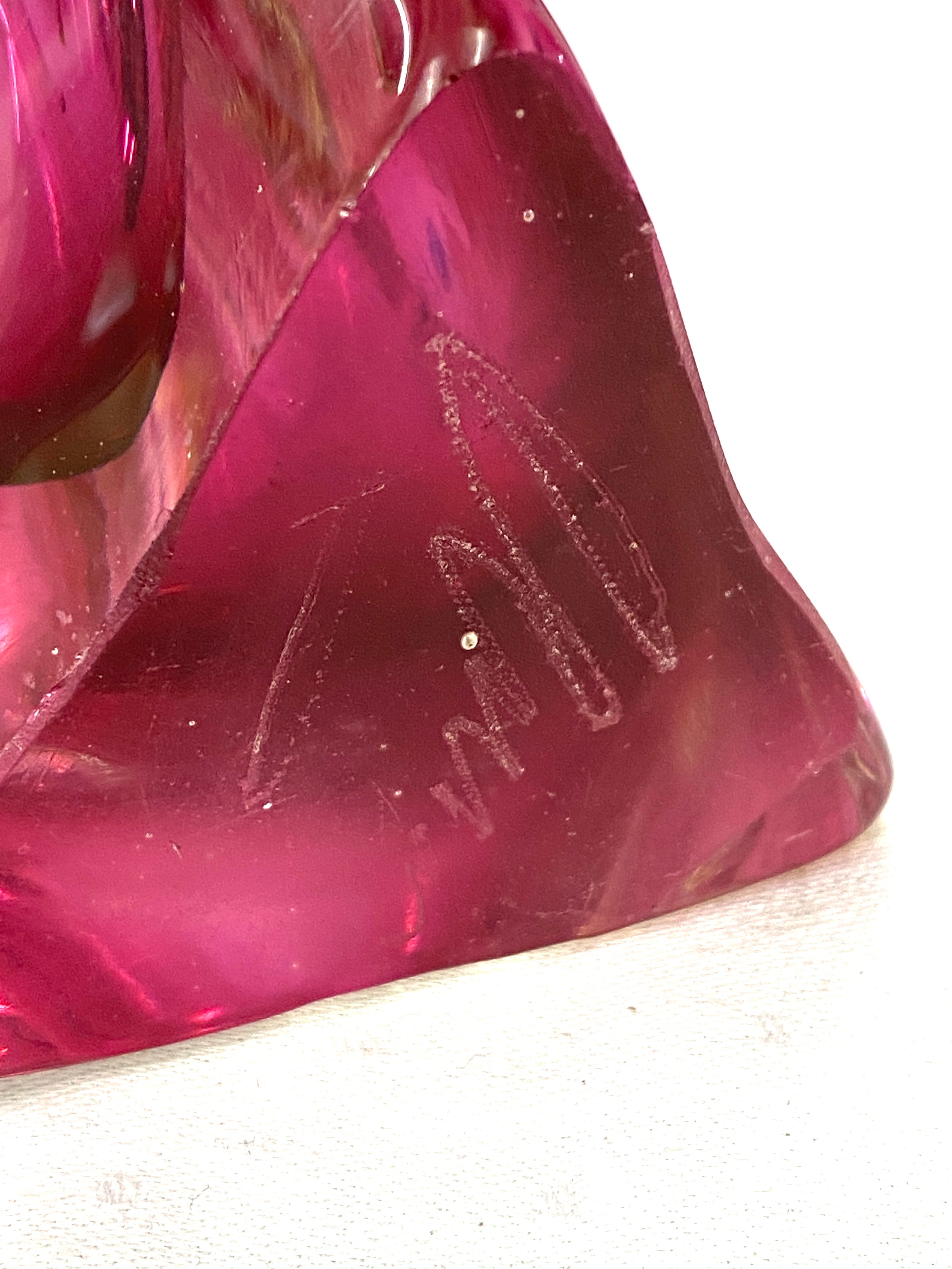 Selection of coloured art glass includes signed vase, vaseline glass etc - Image 4 of 4