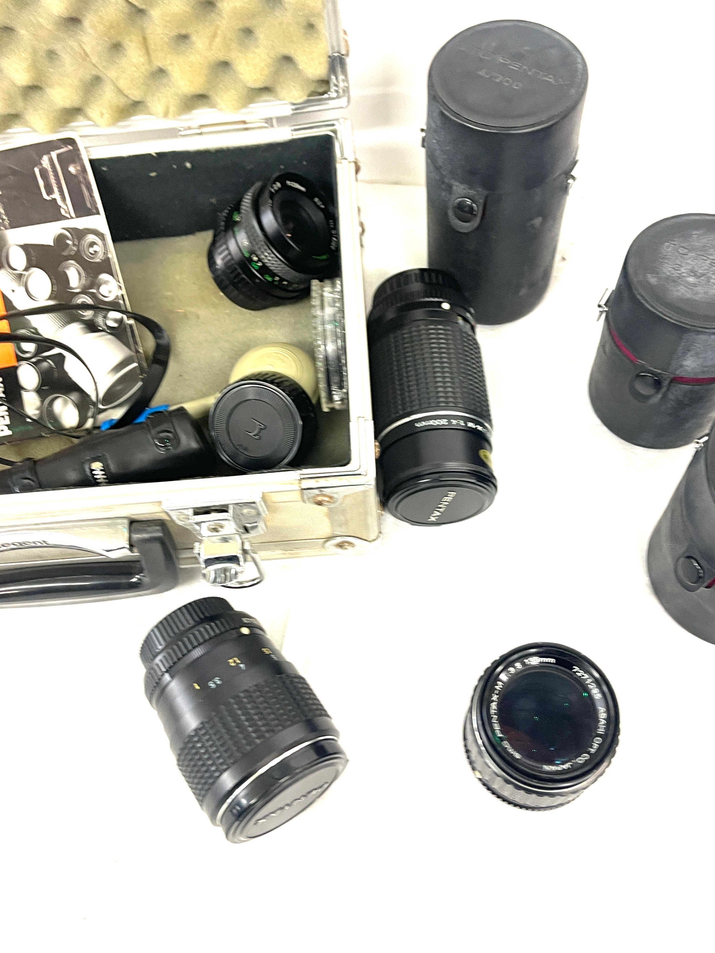 Pentax Asahi 8186355 lens with case, Pentax SMC 1:4 200mm lens, Asahi 7271295 lens with case, all - Image 4 of 4