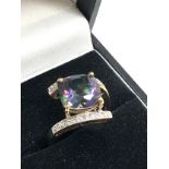 9ct gold diamond & mystic topaz dress ring weight 4.2g