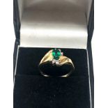 9ct gold diopside & diamond ring weight 2.2g