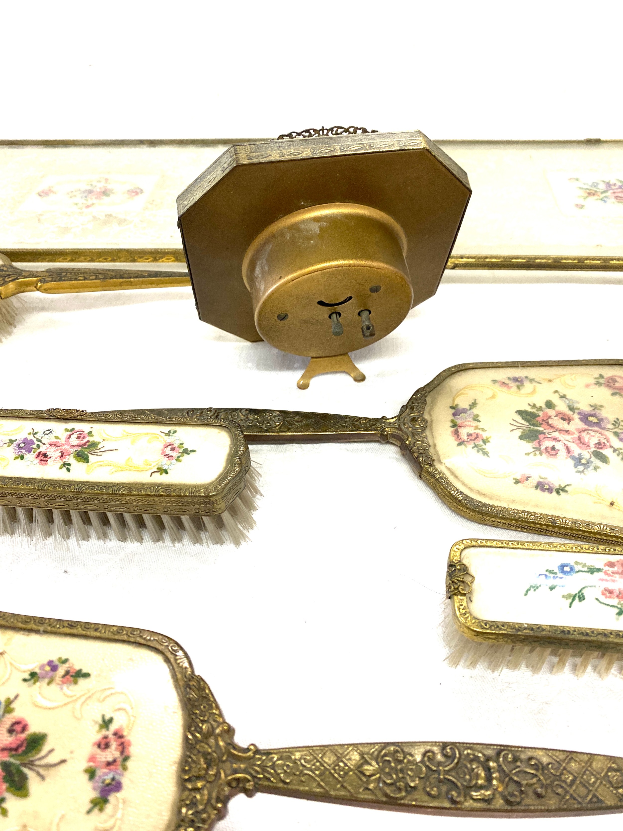 Vintage dressing table set with clock, brushes, tray etc - Image 5 of 5