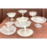 10 pieces of vintage glassware includes bowls etc all in over all good condition