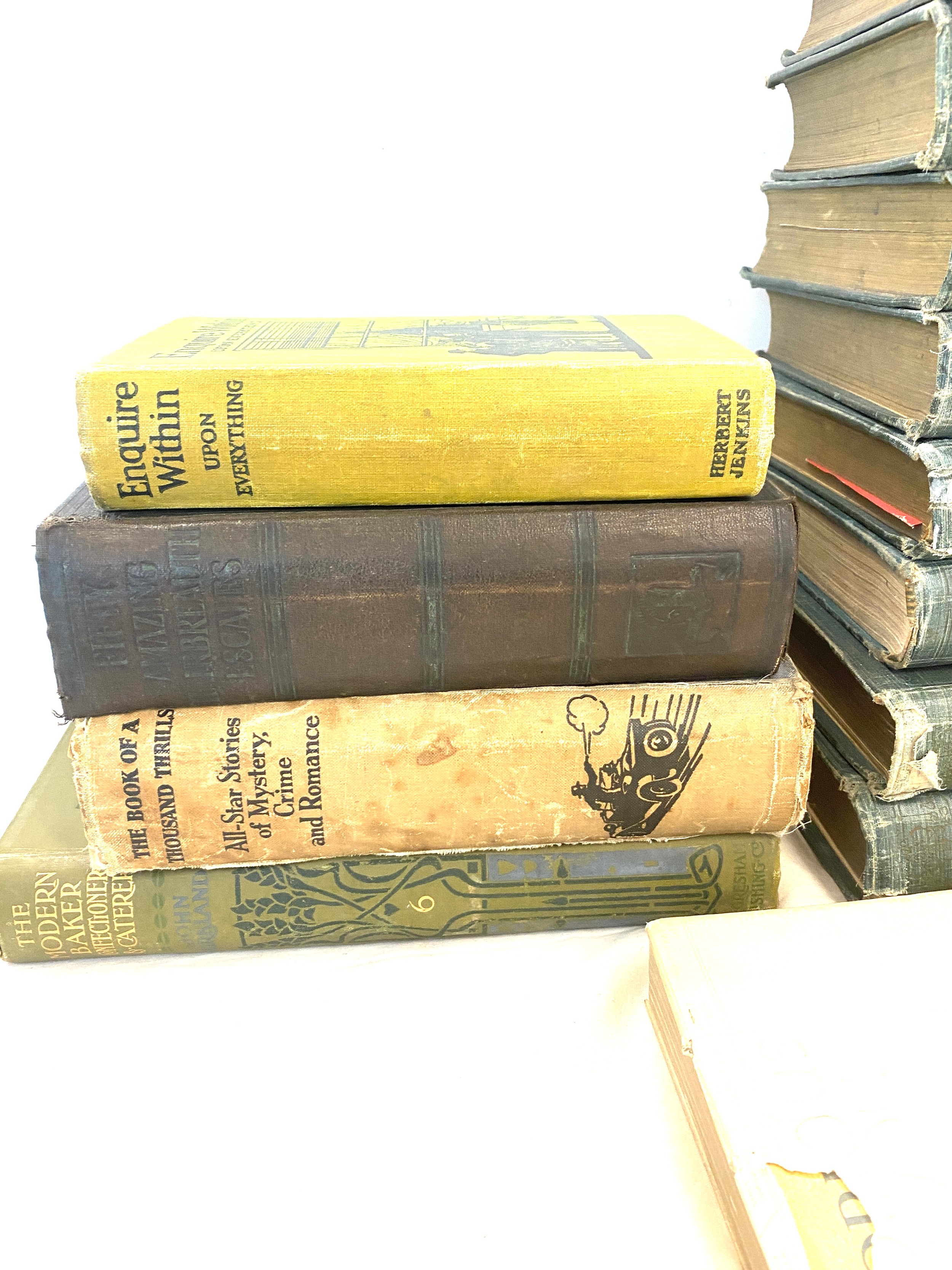 Selection of Arthur Mee Children's encyclopedia, vintage books etc - Image 3 of 3