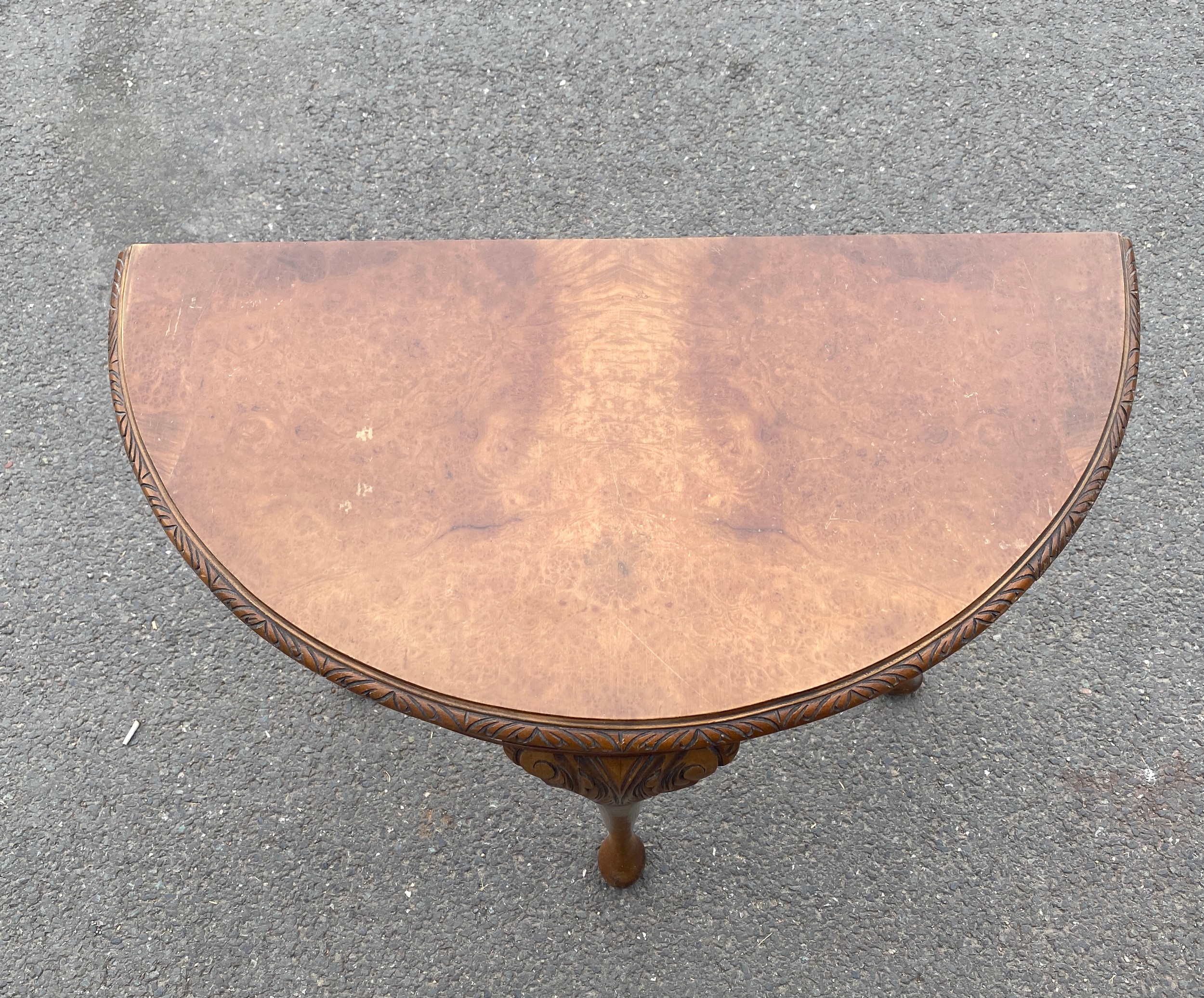 Vintage walnut queen anne style half moon hall table, approximate height: 29 inches, Width 29 - Image 3 of 3