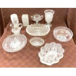 10 pieces of vintage glassware includes bowls etc all in over all good condition