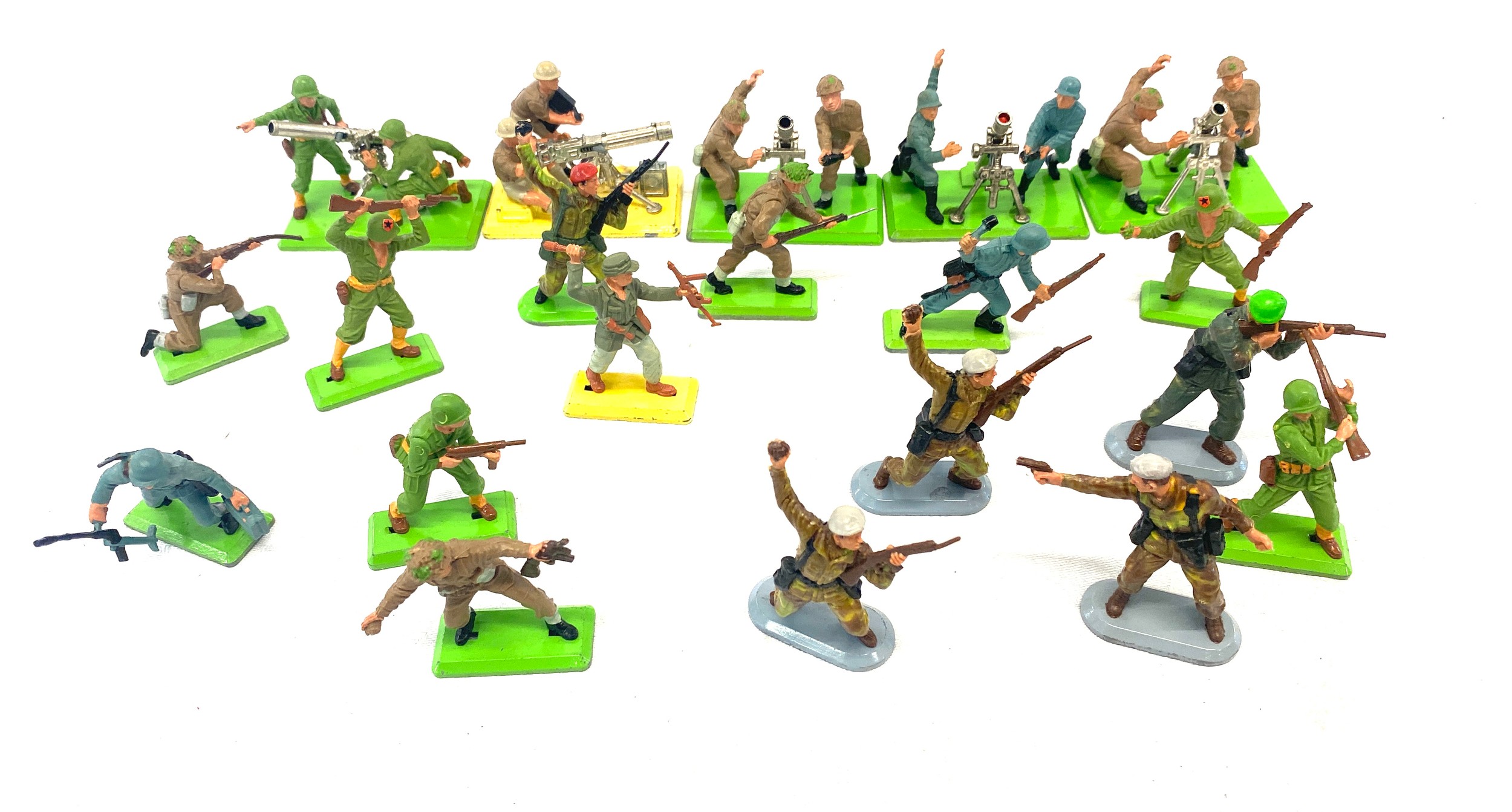 Selection of 20 Britains Deetail figures includes 75mm Gun, Vickers machine gun Mortar etc - Image 2 of 4