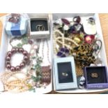 Tray of costume jewellery includes rings, necklaces etc