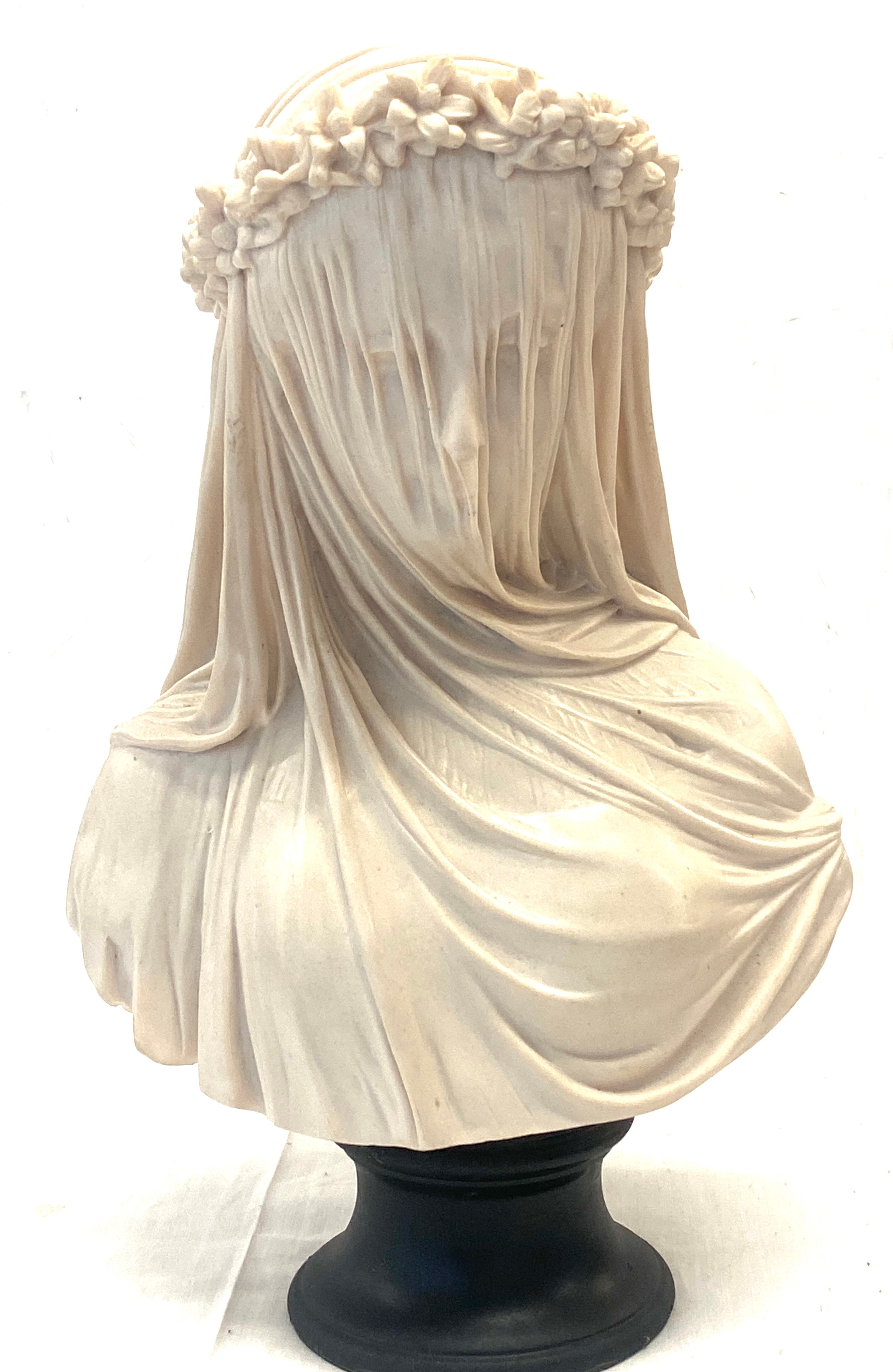 A vintage Frilli Firenze Italy lady with veil bust on plinth, overall height 14 inches - Bild 6 aus 8