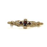 9ct Gold stone set bar brooch total weight approx 2.6grams, length 5cm
