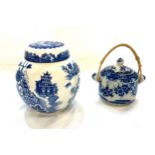 2 Pieces of blue and white pottery includes ginger jar etc, tallest measures 6 inches