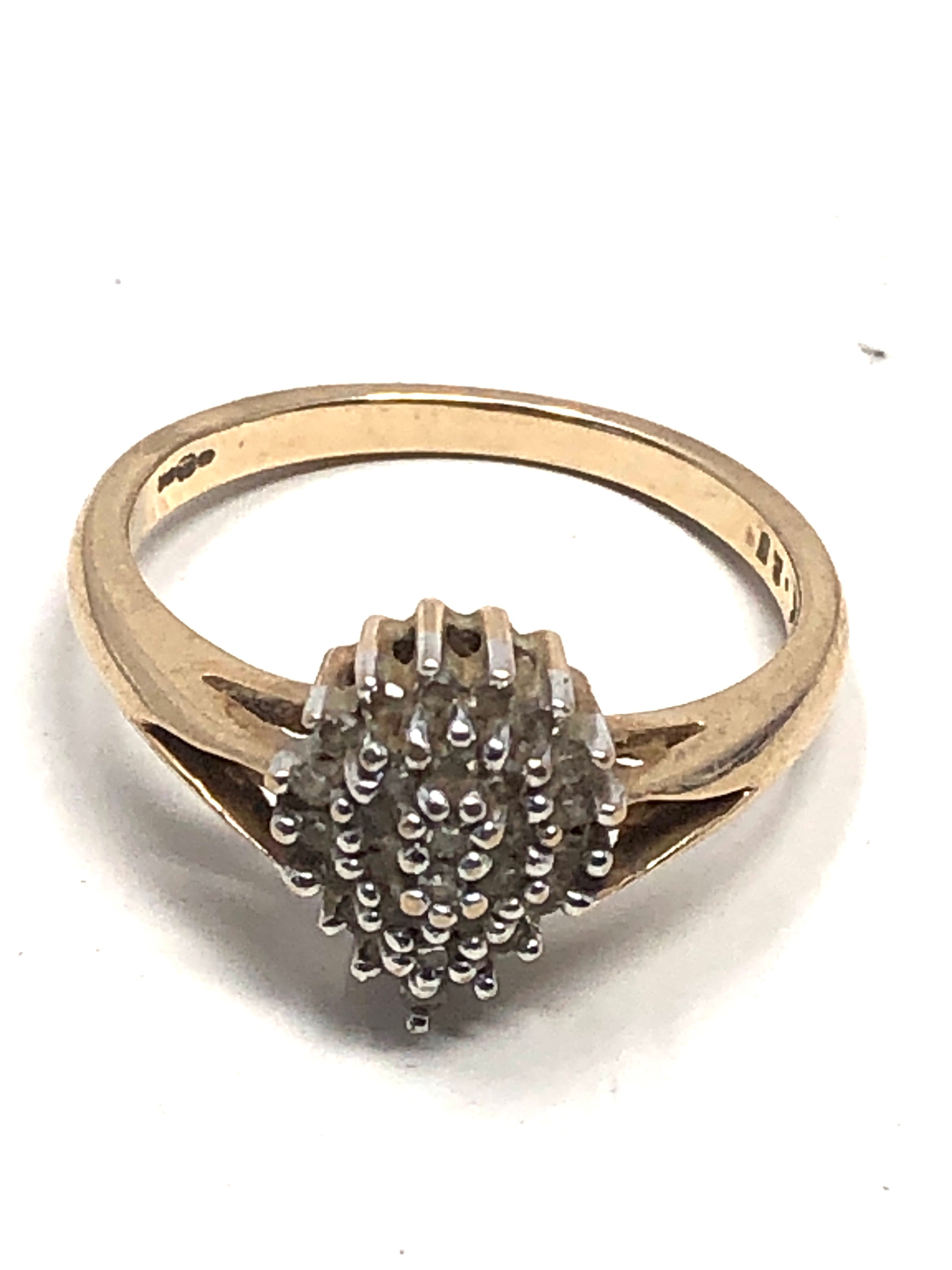 9ct gold diamond ring (2.8g)